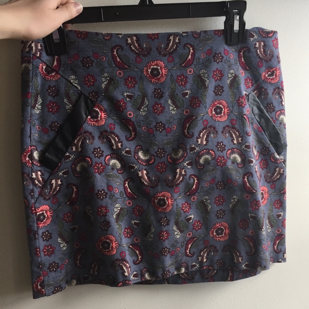 Joe Boxer size medium floral skirt